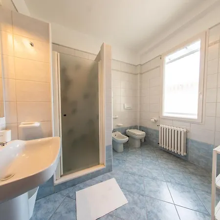 La Corte Di Ercole Orario * Ravenne